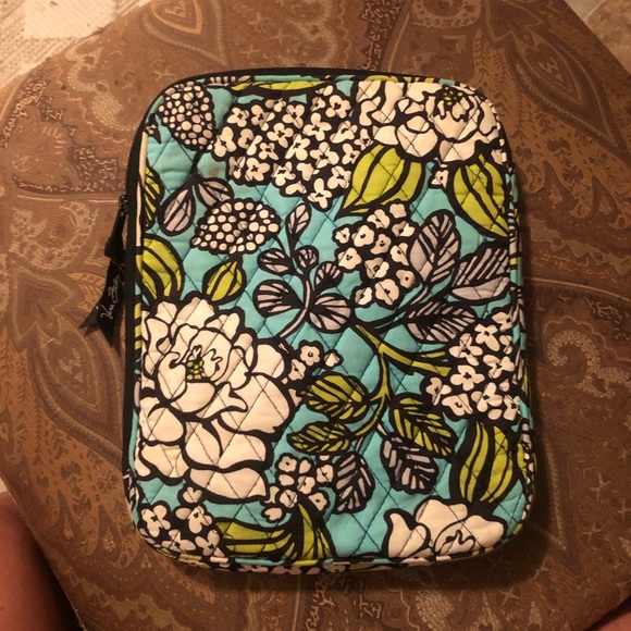 Vera Bradley Handbags - Vera Bradley bag